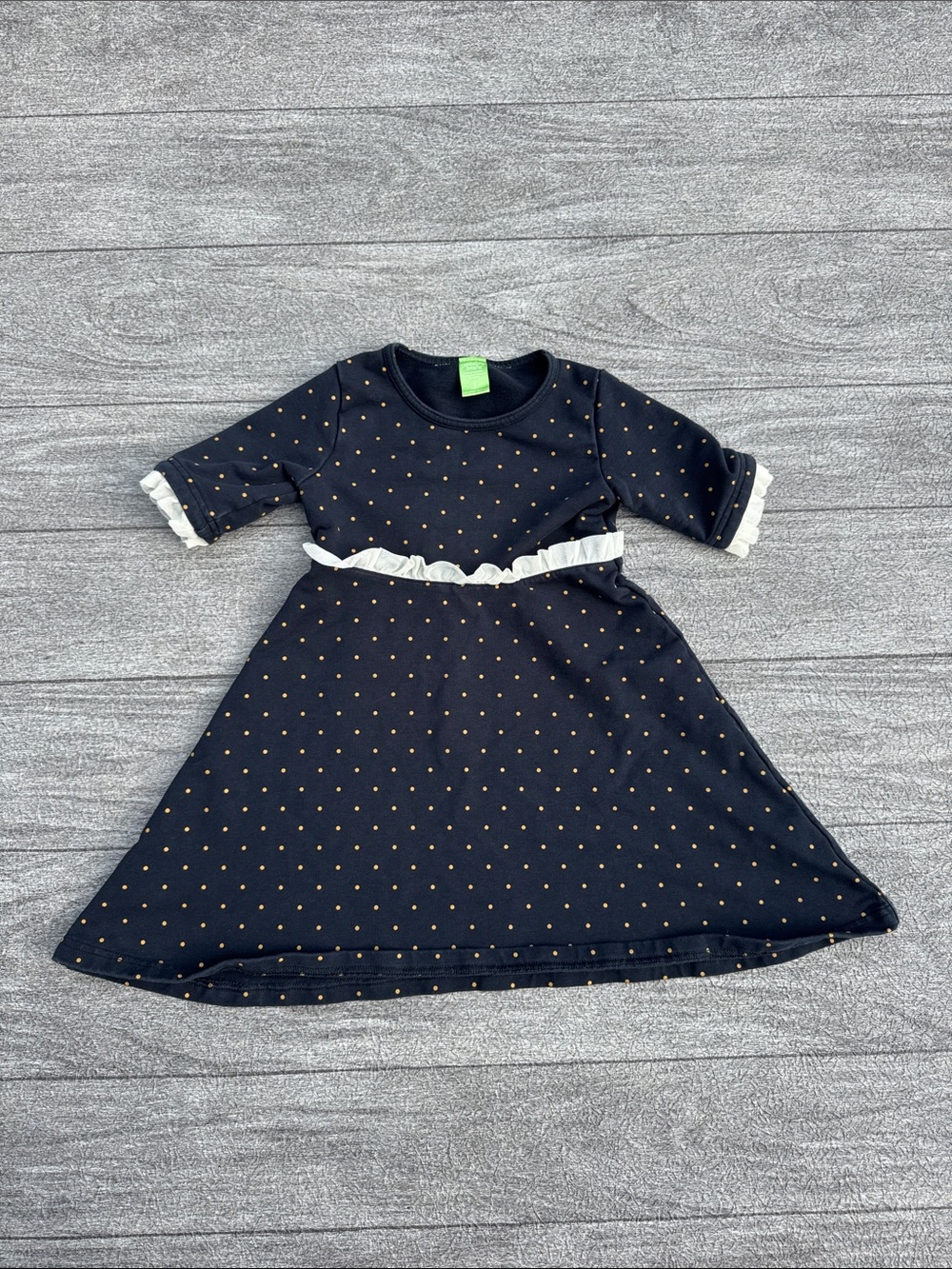 Girls Peekaboo Beans Dress with Gold Dots and cream Ruffle. NWOT!